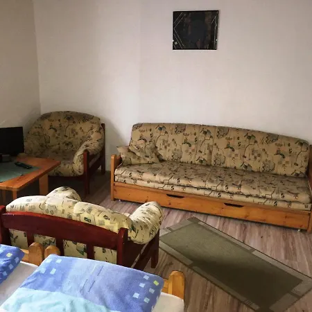 Erzsebet Vendeghaz Guest house *