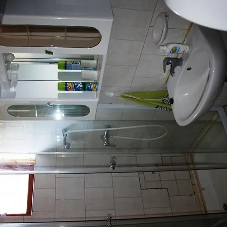 Erzsebet Vendeghaz Guest house *